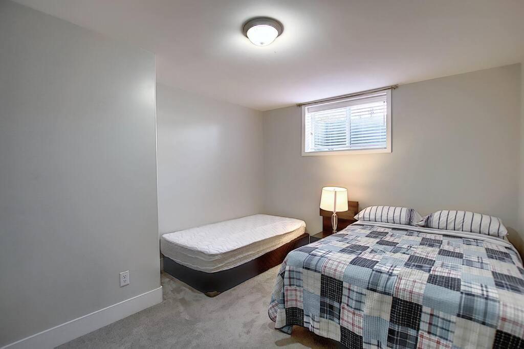 Cozy Reno, Ac 5br 2bths Huntington * Calgary